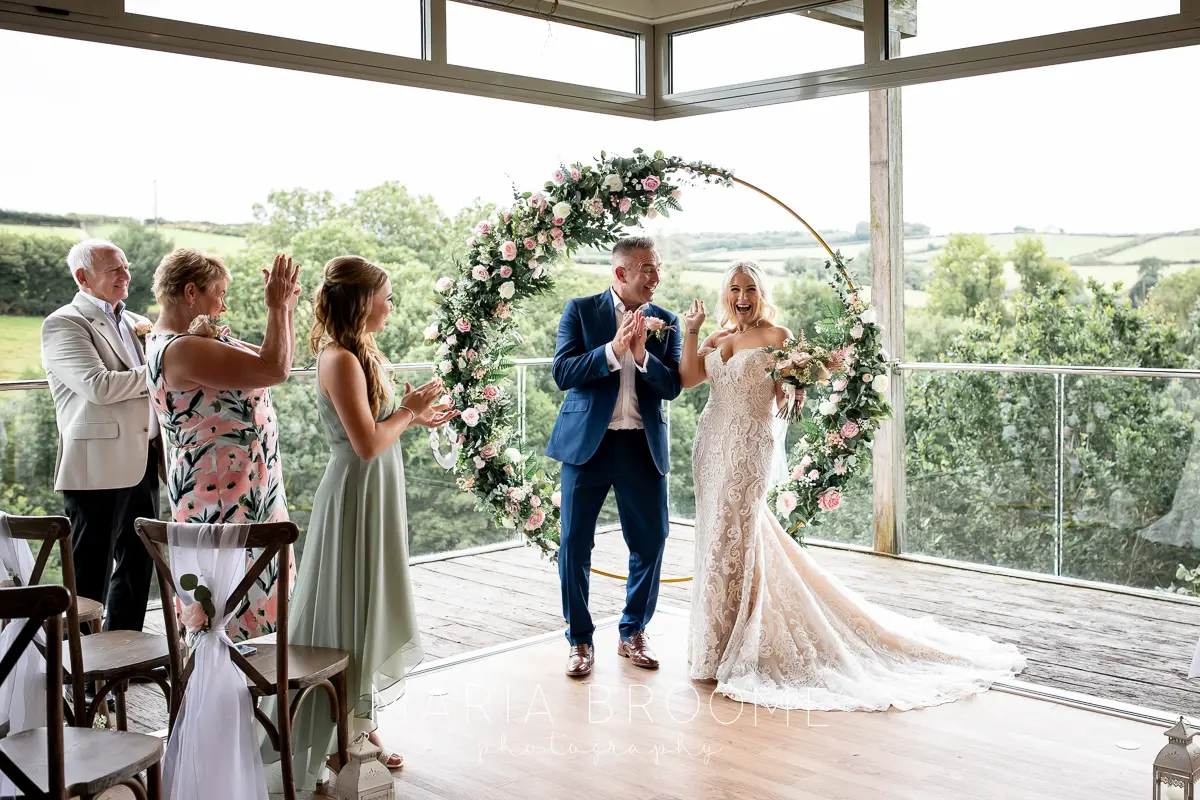 how to plan a micro wedding